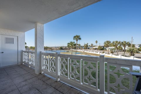 909 Santa Rosa Blvd-Unit 523-FWB-33