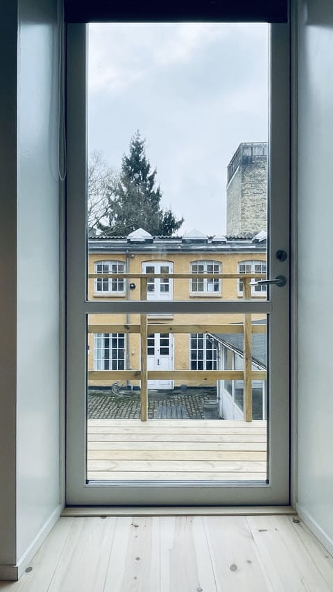 Balcony / Terrace / Patio