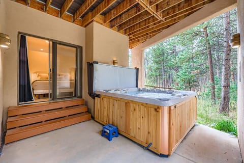 Hot tub for relaxing and great conversations