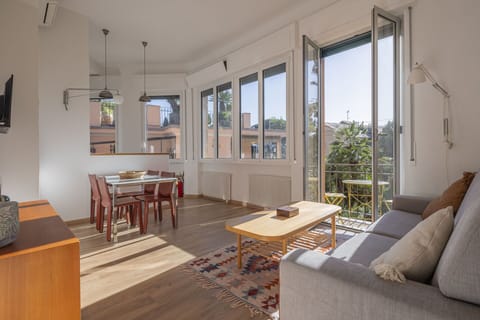 Autumn, Living Room, Spring, Summer