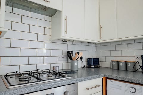 Cannon Apartment, Worcester - Host & Stay