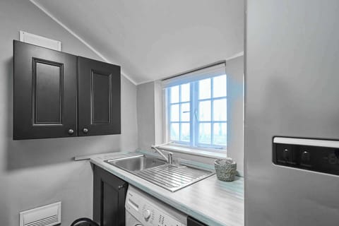 Paradise Farm, Islebeck - Host & Stay