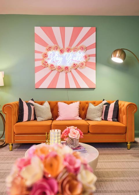 Living Room Uniti 1