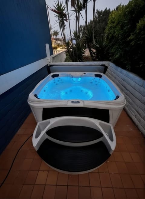 Brand new hot tub!