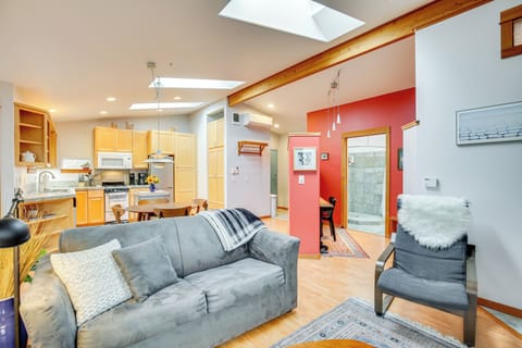 Eugene Vacation Rental | 1BR | 1BA | 730 Sq Ft | Step-Free Access