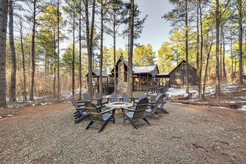Broken Bow Vacation Rental | 5BR | 5.5BA | Steps to Enter | 4,000 Sq Ft