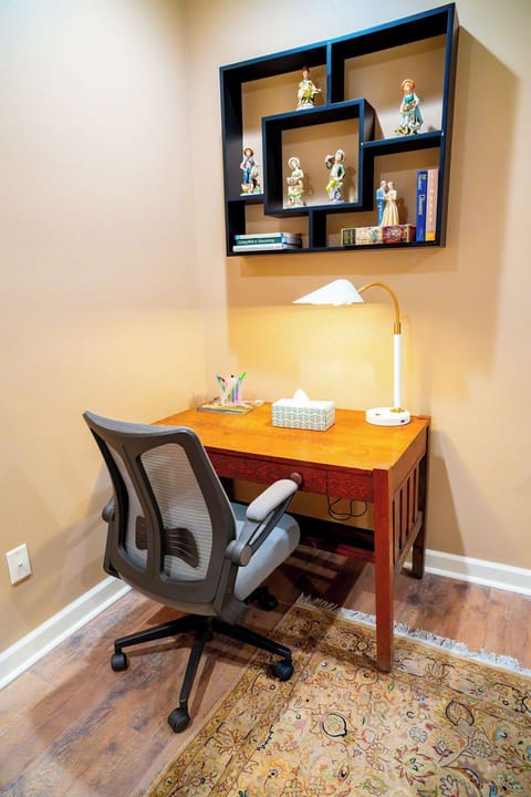 Desk and office chair in the second bedroom