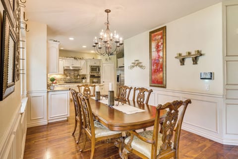 Dining Area | Dishware/Flatware | 1st Floor