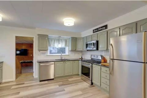 Fully Stocked Kitchen