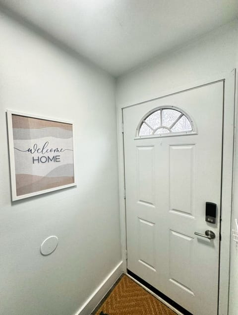 Front Door w/ Electronic Door Lock