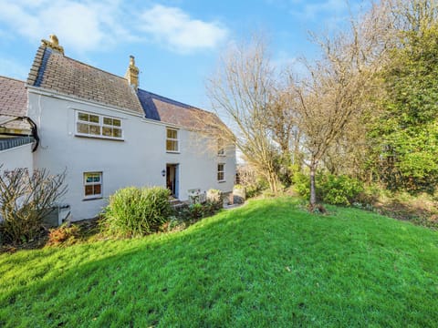 Garden | The Farmhouse - House In The Yard, Gaerwen