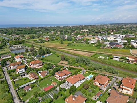 Garden, Outdoor, Pool