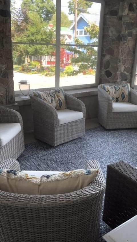 Screenshot2025-02-10at10.32.45AM