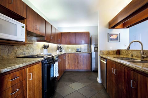 Kitchen with plenty of counter space