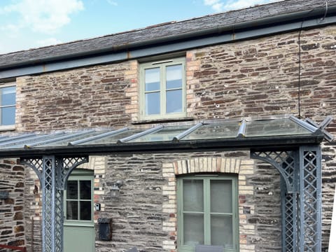 Exterior | Skiber An Hyli, Mawgan Porth