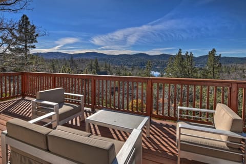 Relax and enjoy the quiet of the mountains and lake views