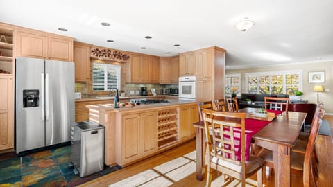 Stunning wood accented kitchen, perfect for all cooking needs.