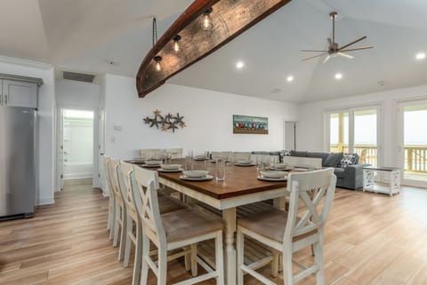 009 Beautiful Cs Dining Space