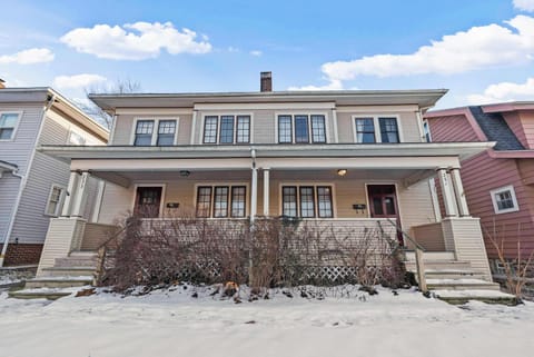 Welcome to Tibet Twins Suites!