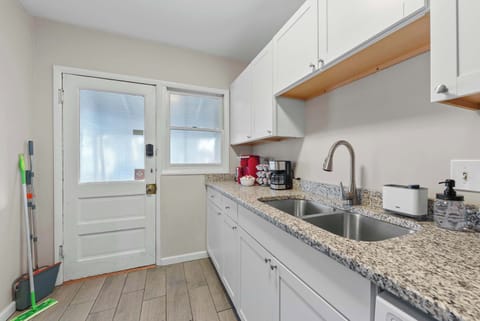 Enjoy every home comfort & abundant space in the sleek kitchen