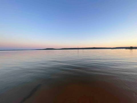 sunset views of Lake Eufaula can’t be beat and this exact view is a less than 60 second walk to see (1)