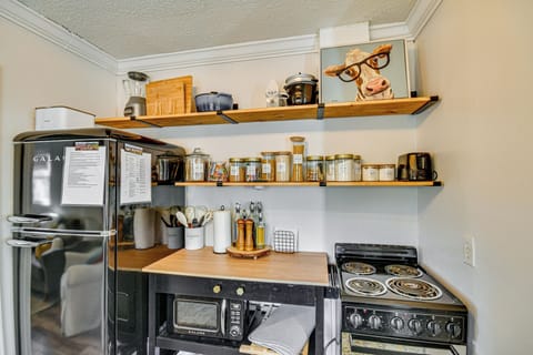 Kitchen | Cooking Basics | Dishware & Flatware