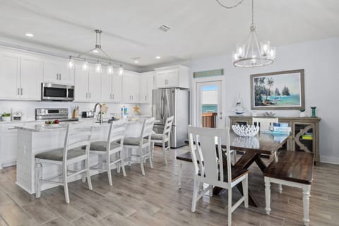 Experience the pleasure of dining with friends and family .