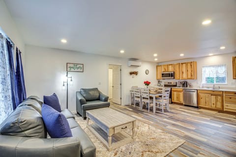 Gold Beach Vacation Rental | 2BR | 2BA | 1,500 Sq Ft | Small Step for Entry