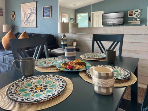 Enjoy meal time or snack time with your family around the dining room table