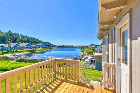 Front Deck & Lagoon Lake