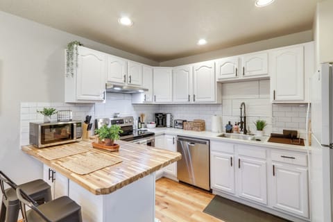 Portland Vacation Rental | 1BR | 1BA | 500 Sq Ft | Stairs Required