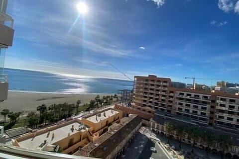 2b33b9c9 8848 46ca b9ec 4f5691ee6b89