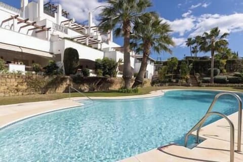 319430c9 3c4b 46bf 9ffb c7b93dd95bfb