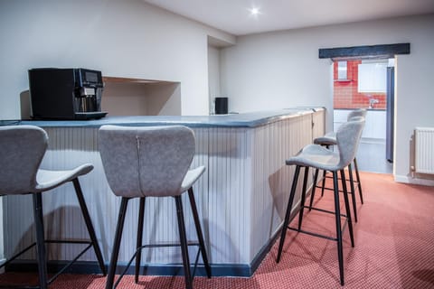 The Lanterns - 9 Bedroom - Sleeps 17 - Saundersfoot Village Centre (24833)