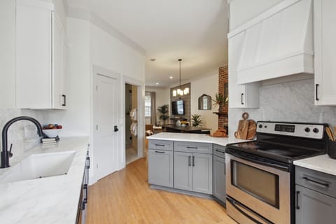 Modern Kitchen with Stainless Steel Appliances