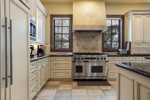 Double Ovens, Gas Range