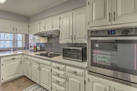 Whip up your favorite meals in the full kitchen 