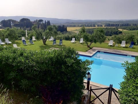 Santa Laura pool and view