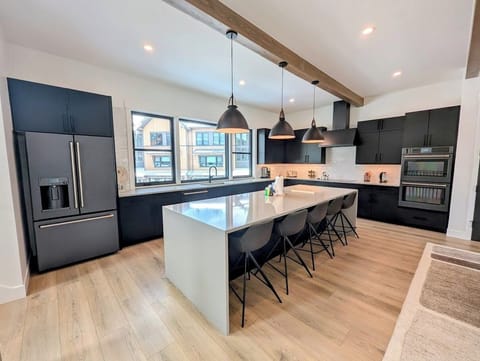 Elegant kitchen amenities