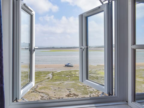 View | Seaview Retreat, Appledore