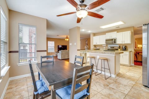 Breakfast Nook | 1st Floor