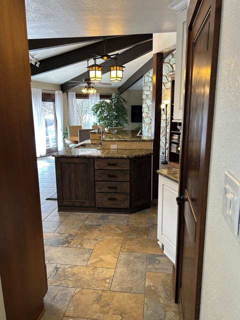 Dining room into kitchen