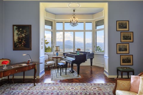 Villa La Brisina - Stresa, Lake Maggiore - NORTHITALY VILLAS Vacation rentals
