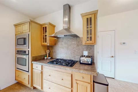 Fully stocked, spacious kitchen