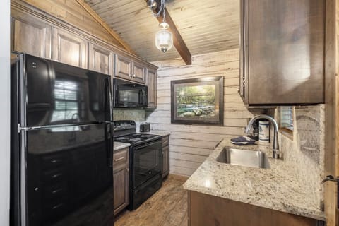 Full Kitchen with Major Appliances