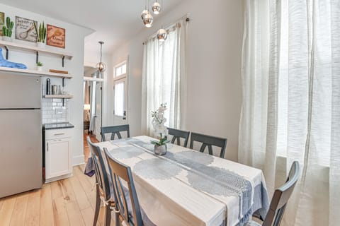 Dining Area | 1st Floor | Dishes & Flatware Provided