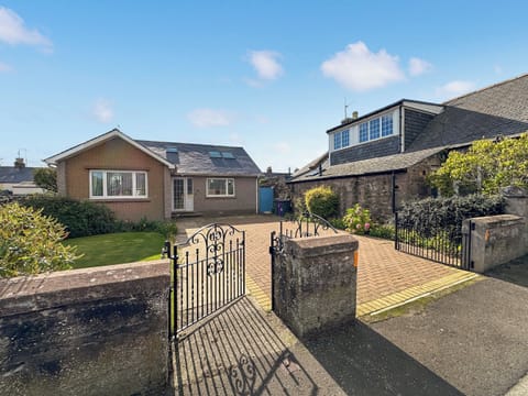 Exterior | Bents Retreat, Montrose