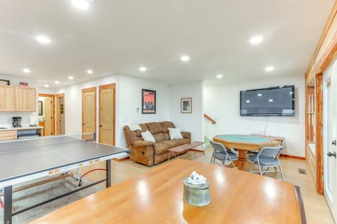 Game Room | Lower Floor | Free WiFi