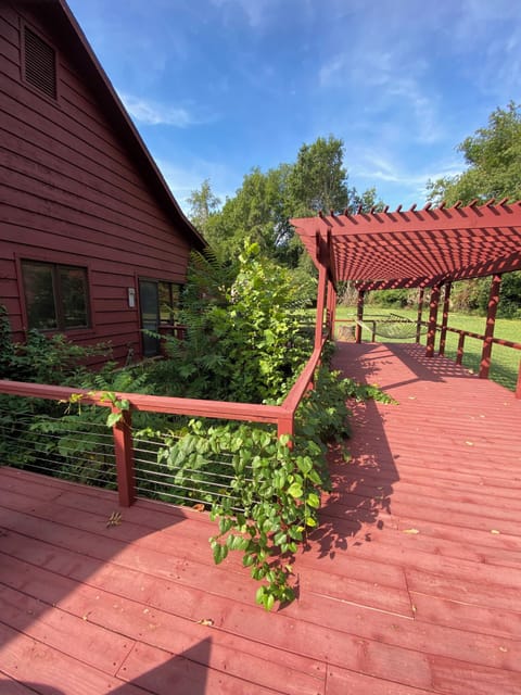 Wrap around deck side of house