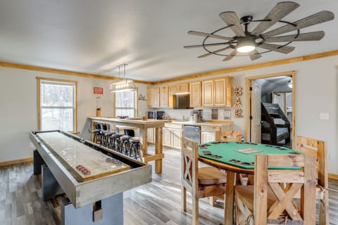 Drasco Vacation Rental | 6BR | 3BA | Steps Required | 3,500 Sq Ft